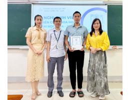 KHOA CHÍNH TRỊ - LUẬT TỔ CHỨC THÀNH CÔNG HỘI NGHỊ SINH VIÊN NGHIÊN CỨU KHOA HỌC NĂM HỌC 2024 - 2025